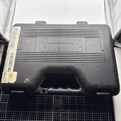 Springfield Armory XD 40 4” BLK Empty Hard Case +Owners Manual, +Lite Pipes+Lock - Image 1 of 4