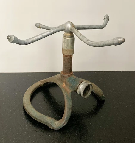 Vintage Antique Lawn Garden Grass Water Sprinkler Craftsman 4 Nozzles Cast Base Cover