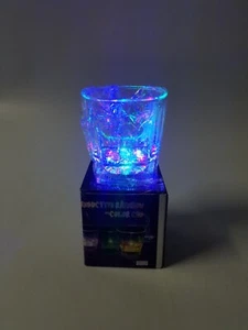 Induktiver Regenbogen 10 Unzen Becher bunte LED Plastikbecher Batterien enthalten - Bild 1 von 9