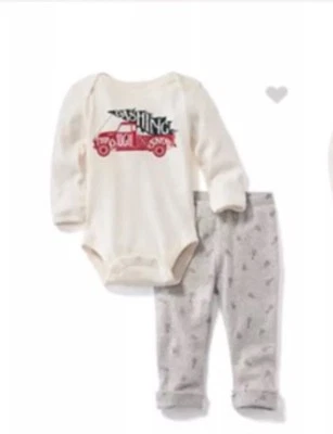 Nuevo Antiguo Conjunto de 2 Fotos Recién Nacido Bebé Navidad Corriendo a Través de la Nieve Azul Marino Foto 1 de 4