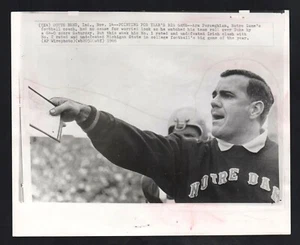 1966 Press Photo, Ara Parseghian Notre Dame's Football Coach - Picture 1 of 2