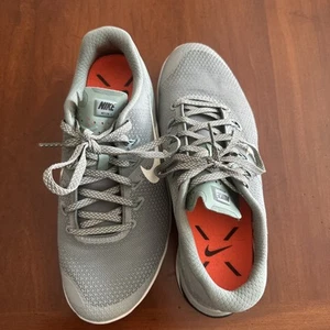 Nike Men’s Gray Metcon Athletic Training Sneakers Shoes Sz US 8,5 - Picture 1 of 5
