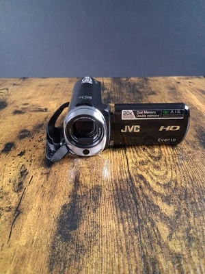 Jvc Everio HD Dual Memory 20x  Optical Zoom Black CamCorder GZ-HM300BU Untested - Image 1 of 4