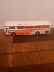 Yonezawa DIAPET Tin Toy No.14 MITSUBISHI FUSO BUS Tokyo Airport Transportation - Picture 1 of 10