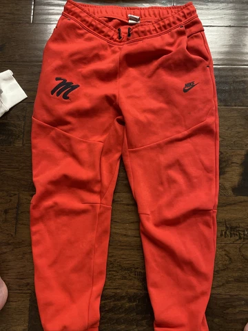 Nike Ole Miss Basketball Men’s L Team Issued Tech Sweatpants Cover
