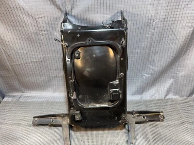 Suporte de montagem de carenagem para-lama interno traseiro Polaris Victory Magnum 2016 - Imagem 1 de 4