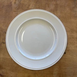 Threshold EVERYDAY WHITE RIM Dinner Plate 10 1/2" 1 ea      4 available - Picture 1 of 3