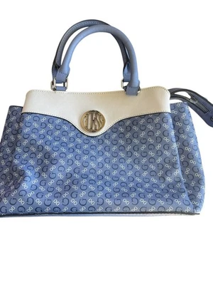 Bolso de mano GUESS azul claro y blanco con monograma con asa superior Foto 1 de 4