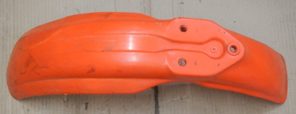 Honda CR80R 1983-90 OEM Front fender 61100-GC4-730ZA Foto 1 de 4