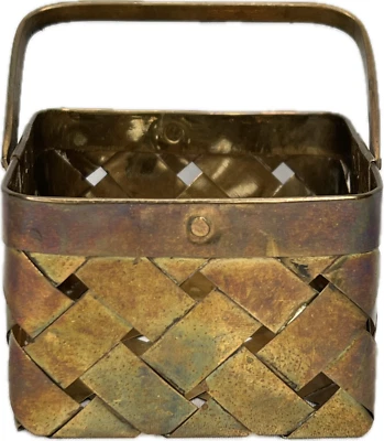 Vintage Small Brass Basket Woven Lattice Pattern w/Moveable Handle Made in India - Image 1 of 4