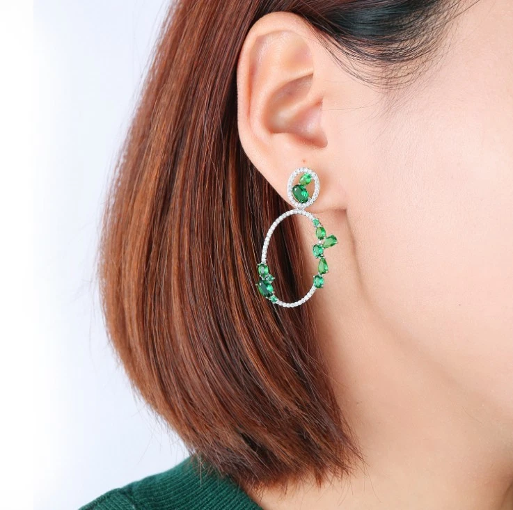 Unique Fire Shine Natural Green Emerald Gems Silver Hook Stud Earrings Lady Gift - Image 1 of 4