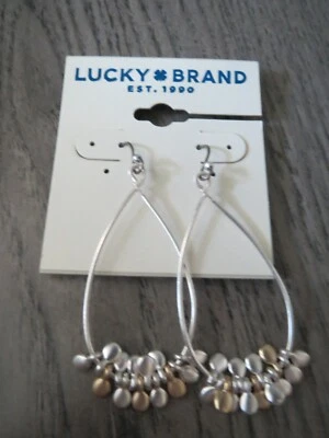 Brincos de argola com berloques pendurados em tom de prata e ouro da Lucky Brand, novos com etiquetas - Imagem 1 de 3