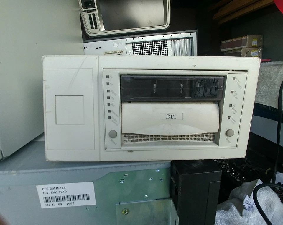 SCSI DLT Tape Drive TH6AE-MA 35/70 - Image 1 of 4