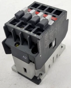 A16-22-00 ABB Contattore Bobina 24V - Opzione Giorno Prossimo - Foto 1 di 8