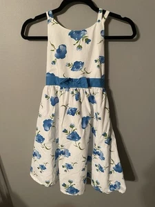 Girls Blue Floral Design Sleeveless Dress - Picture 1 of 3