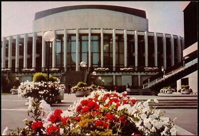 Canada - 8 Cents Mint Postal Card - Montreal Quebec Palace of the Arts Mint Nice - Image 1 of 2