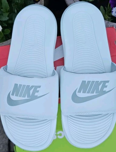 Sandali Nike Victori One Sliders verde orzo salvia polverosa taglia 6 5 nuovi con scatola