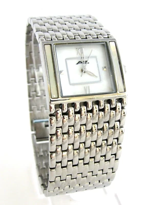 全新 A II Z BY TIMEX 白色拖把表盘 银色 不锈钢表带手表 V0V691 — 第 1/4 张图片