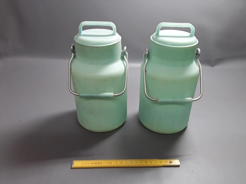 ancien pots à lait en plastique vintage design 60 cuisine - Photo 1/1