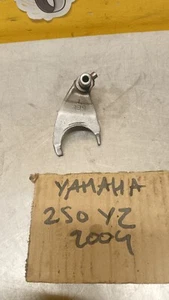 FOURCHETTE BOITE DE VITESSE 5BE 7 C10 YAMAHA 250 YZ 2004 - Foto 1 di 3