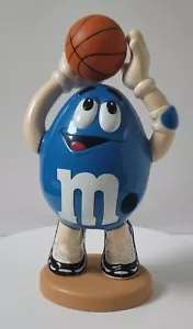 Figura de jugador de baloncesto dispensador de dulces azul maní M&M - Imagen 1 de 13