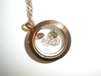 Colar Origami Coruja Tom Dourado Rosa Flutuante Multi Charme 23" - Imagem 1 de 4