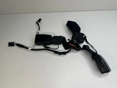 Peugeot 2008 II 2021 Rear Rear seat belt buckle 2640351300C GGR11259 - Imagem 1 de 4