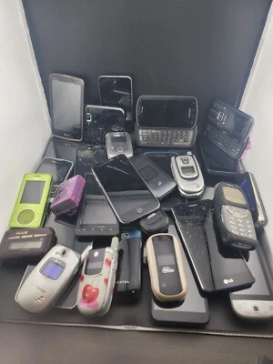 36 Mixed Apple Iphone,Samsung,LG, Nokia,Motorola, Ect. Untested Read Description - Image 1 of 4