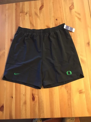 new men's XL nike oregon ducks team issue on field shorts BSBL Cover