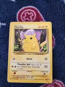 Pikachu 058/102 Base Set Regular-Nm - Picture 1 of 2