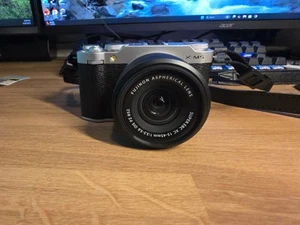 Fujifilm X-M5 24.2MP Digital Camera- Silver W/XC15-45MM F3.5-5.6 OIS PZ LENS KIT - Picture 1 of 6