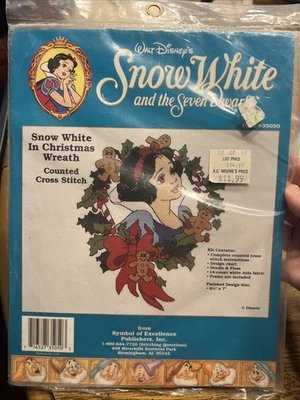 Snow White And The Seven Dwarfs Counted cross stitch #35050 Christmas Wreath - Image 1 of 2