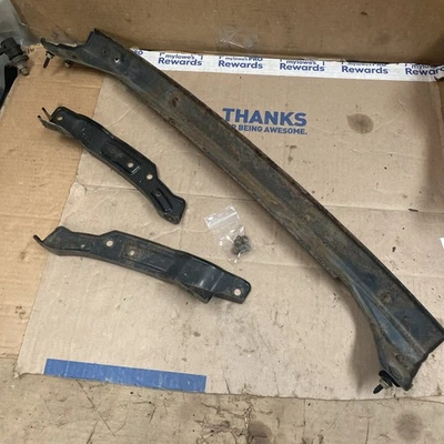 Soporte de parachoques trasero izquierdo derecho Subaru Impreza STI 2006 2007 sedán OEM Foto 1 de 4