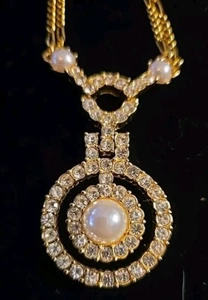 Goldfarbene Halskette Strass Perle Anhänger 24" Doppelkette Statement Stück - Bild 1 von 10