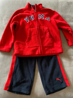 Chaqueta y pantalones Puma de vellón con cremallera completa negros/rojos talla 3T para niños Foto 1 de 4