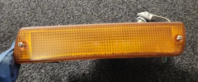 1993 Toyota Land Cruiser front left Bumper Turn Signal Marker Light OEM - Image 1 of 4