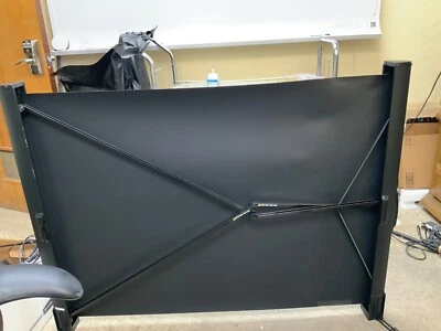 Epson ES1000 Tabletop Ultra-Portable Projector Projection Screen - Image 1 of 4