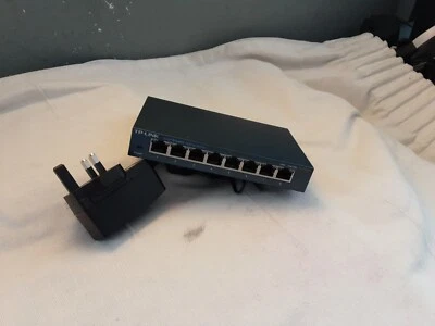 TP-LINK TL-SG108 8-Port V 1.3  Gigabit Desktop Switch - Image 1 of 4