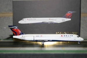 Gemini Jets 1:200 Delta Airlines Boeing 717-200 N891AT (G2DAL538) Model Plane - Picture 1 of 8