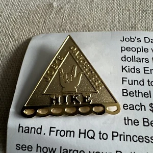 Vintage GOLDTONE LAPEL Pin Job's Daughters IYOB FILIAE Hearing Impaired Kid HIKE - Picture 1 of 4