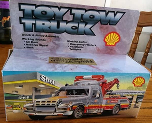 Shell 1997 Tow Truck Gold Limited Edition  - Picture 1 of 6