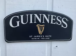 Insegna Guinness Metallo Goffrato 8,25" X 18" Home Bar Decorazione Parete Birra Irlanda Nuova - Foto 1 di 4