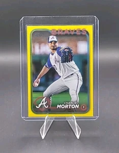 2024 Topps Serie 1 Amarillo Paralelo Charlie Morton #221 Atlanta Braves - Imagen 1 de 2