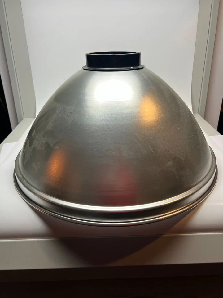 Perfect Speedotron 20" Universal Grid Reflector - Image 1 of 3