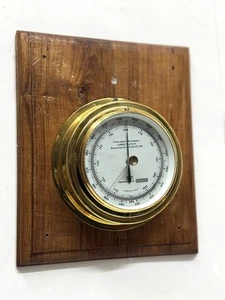 Barómetro marino vintage Sundo Precision tipo n.º 61 estuche de latón Alemania Occidental - Imagen 1 de 10