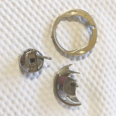 Juego de carreras gancho lanzadera estuche bobina metal piezas máquina de coser Singer Simple 3116 Foto 1 de 4