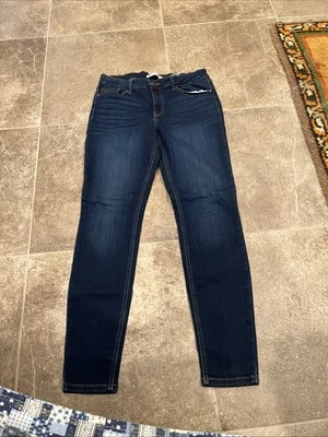 EUNINA JEANS / Talla 13 / Tiro bajo / Ajustado / Elástico / 5 bolsillos  Foto 1 de 4