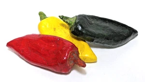 Paper Mache Chili Peppers Mexico Folk Art Yellow Red Green Set 3 - Picture 1 of 6