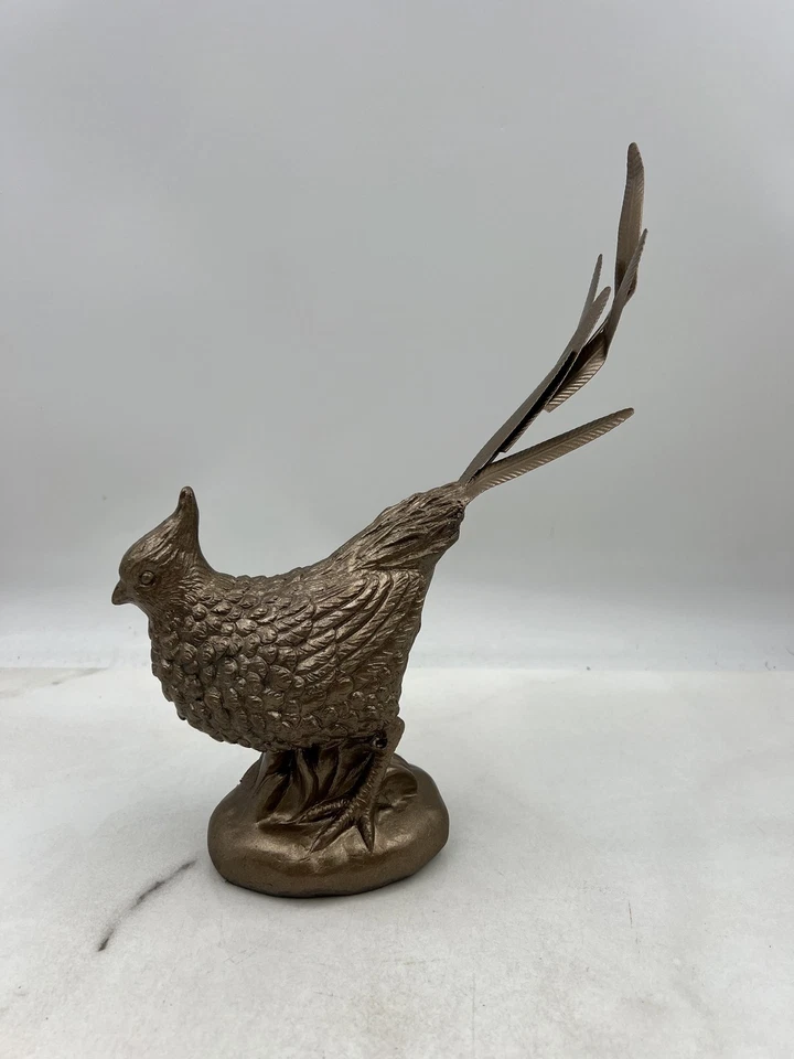 Estatua de pájaro faisán de metal tono latón escultura cola larga estatuilla decoración de mesa Foto 1 de 4