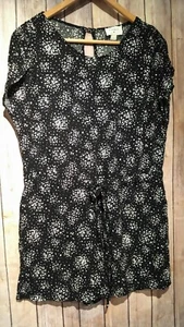 NWT Everly Women's Romper Shorts Pockets Tag Sz Small Actual Sz Medium - Picture 1 of 9
